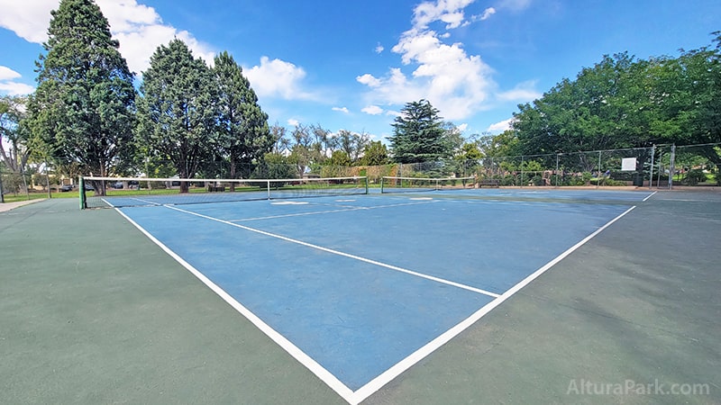 Altura Park tennis courts